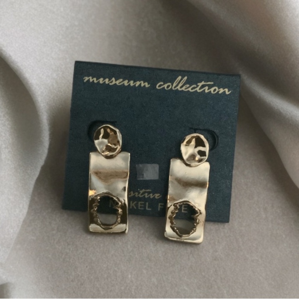 Gold Retro Deco Earrings